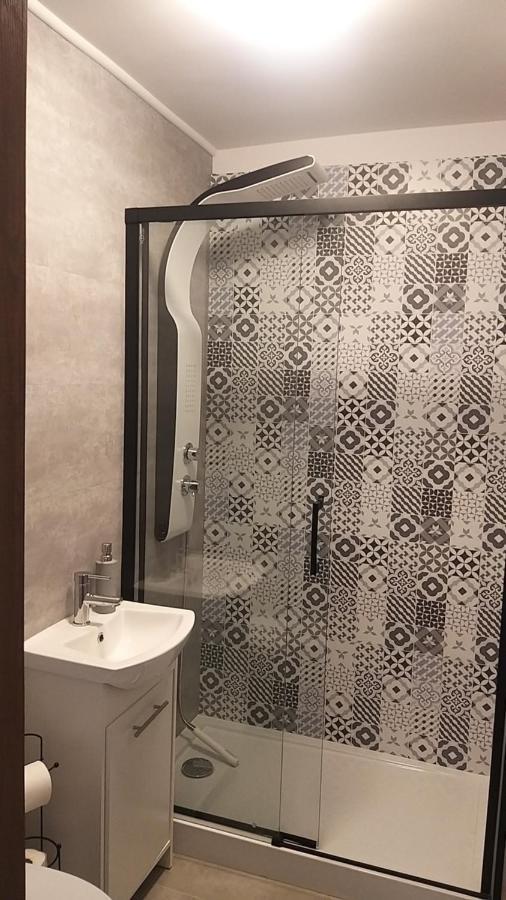 Apartament Miki Varsó Kültér fotó